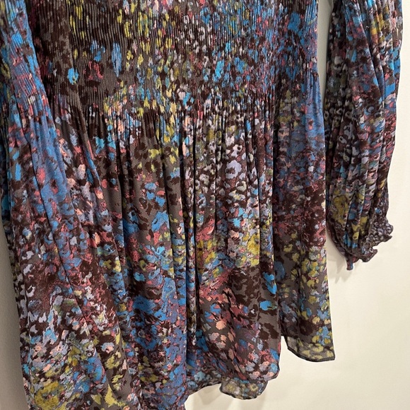 Sunny Leigh Multicolor Abstract Top - Picture 5 of 5